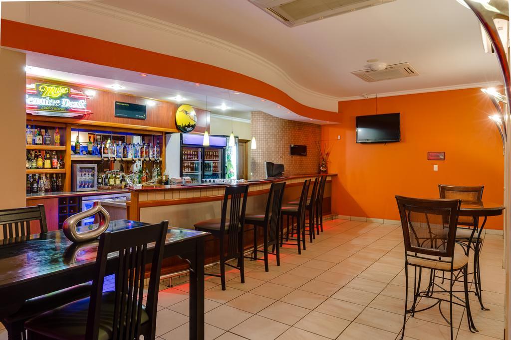 Protea Hotel By Marriott Umfolozi River Richards Bay Eksteriør billede