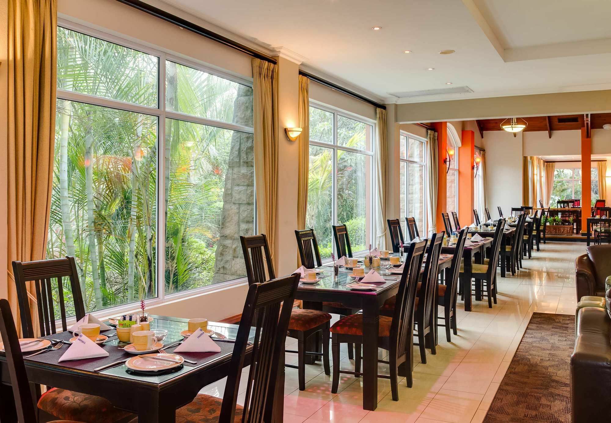Protea Hotel By Marriott Umfolozi River Richards Bay Eksteriør billede