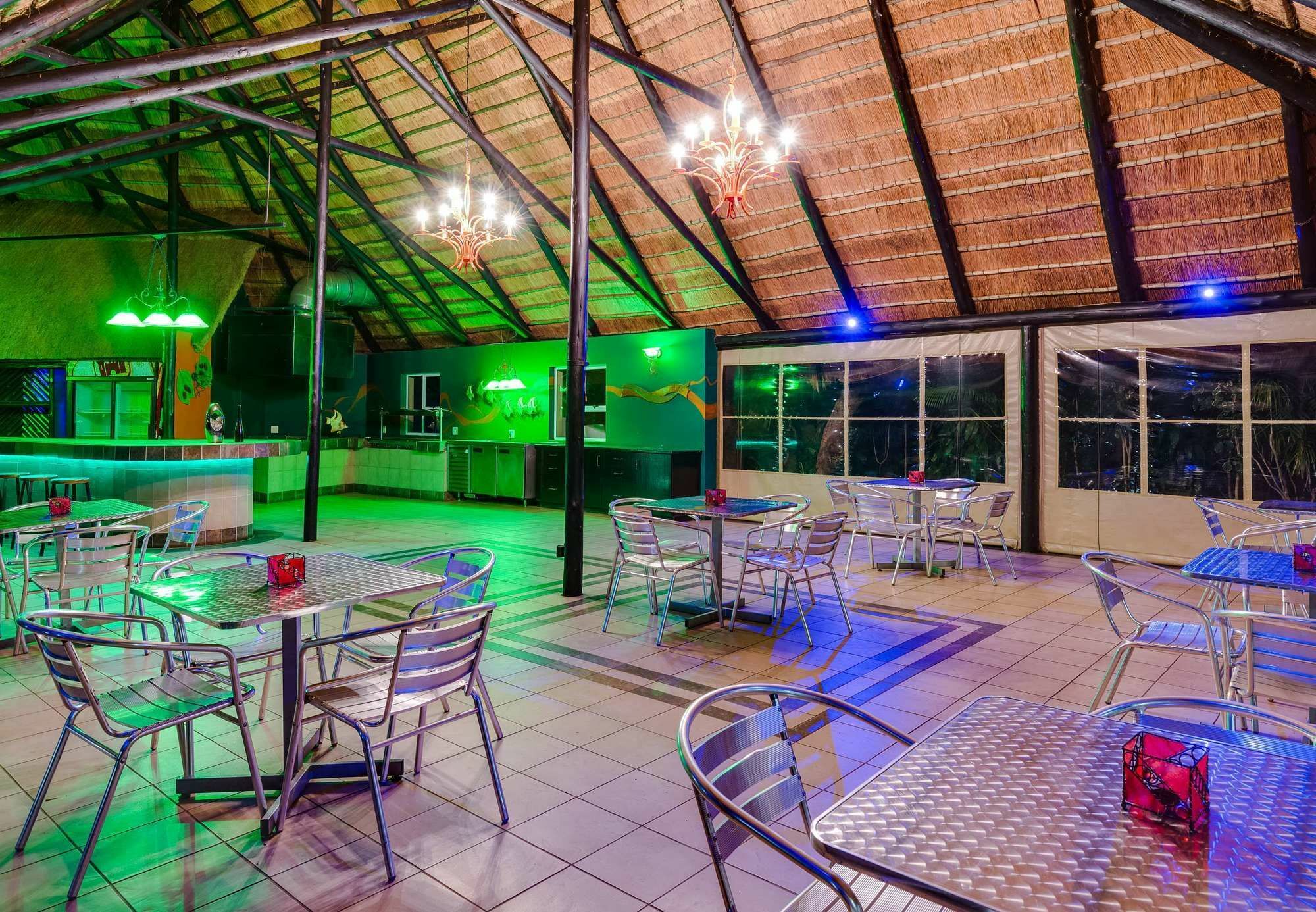 Protea Hotel By Marriott Umfolozi River Richards Bay Eksteriør billede